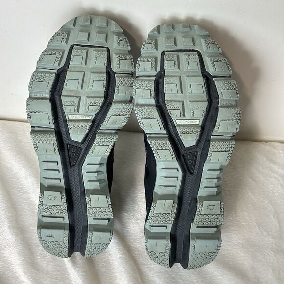On Cloudventure Trail Running Sneakers Black Cobblestone Womens 6.5 Outdoor main image 14